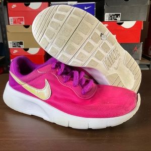 Girls NIKE SHOE SIZE 13c preowned no box